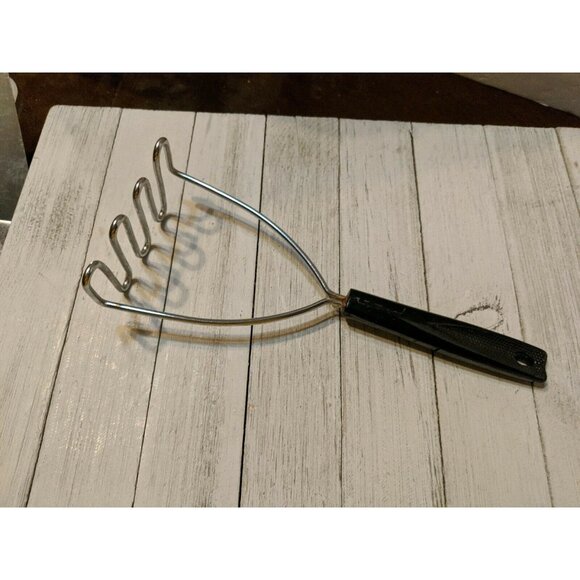 Vintage EKCO #9 Potato Vegetable Masher Black Handle Utensil 9" - Picture 1 of 6